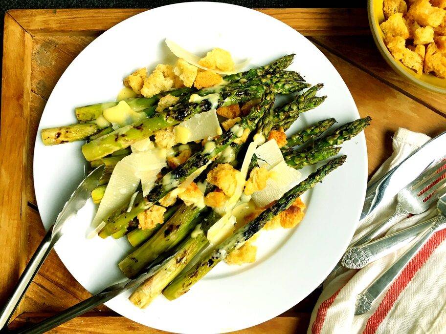 Grilled-Asparagus Caesar salad