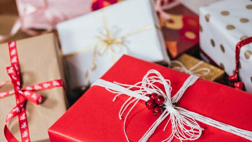 Harrowsmith’s Top 5 Feel-Good Holiday Gift Ideas