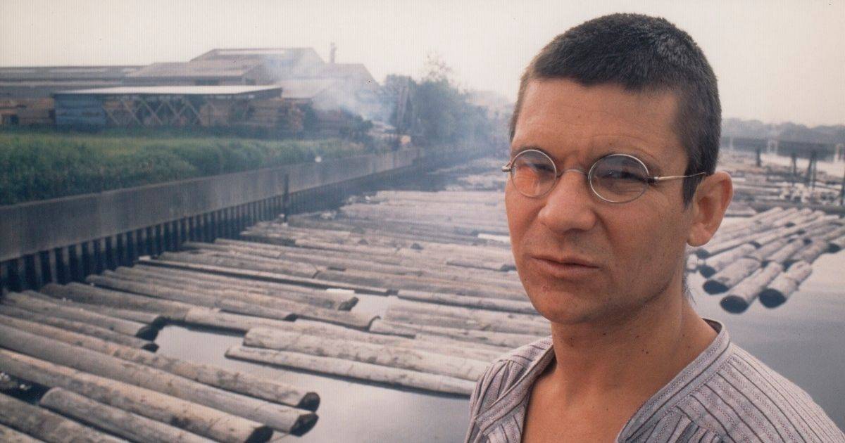 Blowpipes Against Bulldozers