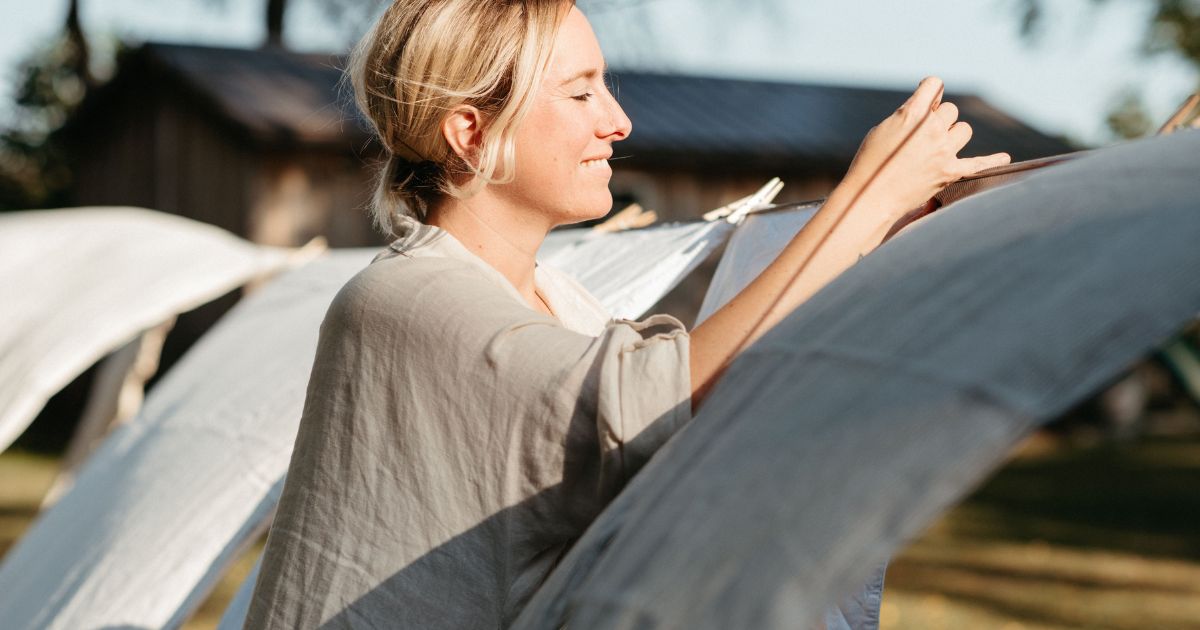 I Count the Seasons by the Clothesline