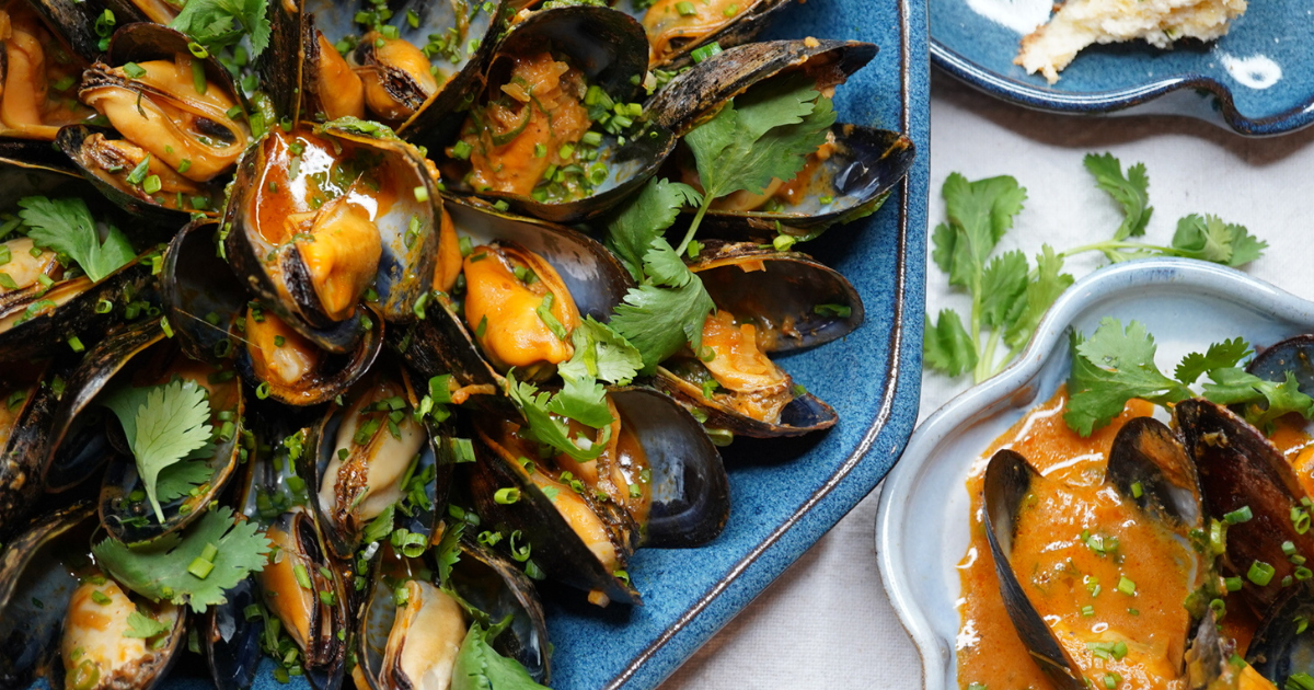 Mussels Steamed in a Curry Maple Cream